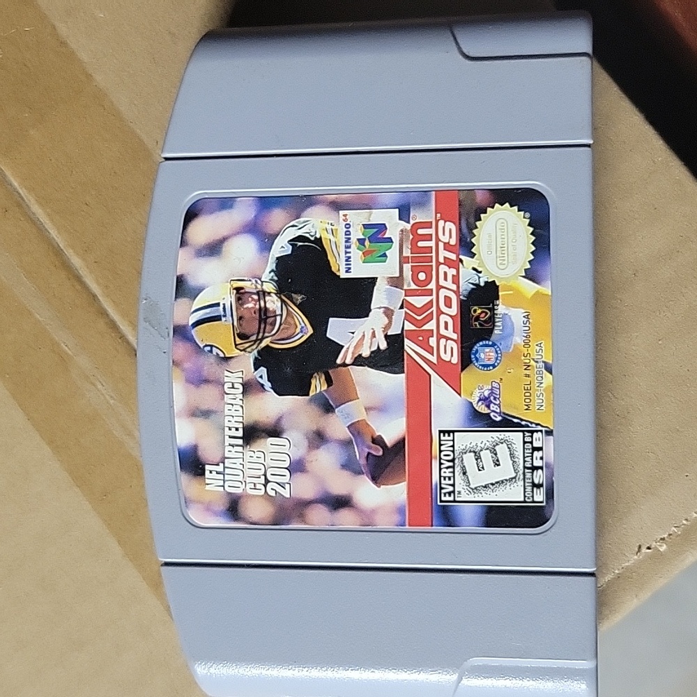 NFL Quarterback Club 2000 (Nintendo 64)